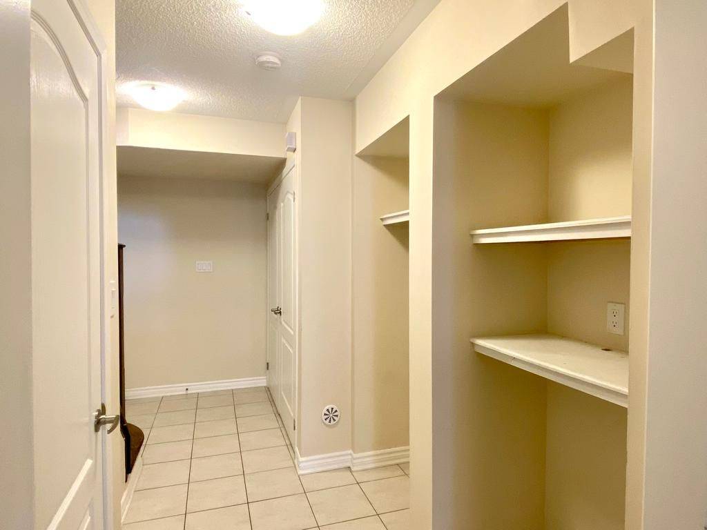 1621 Gainer CRES, Milton, ON L9T 8X9