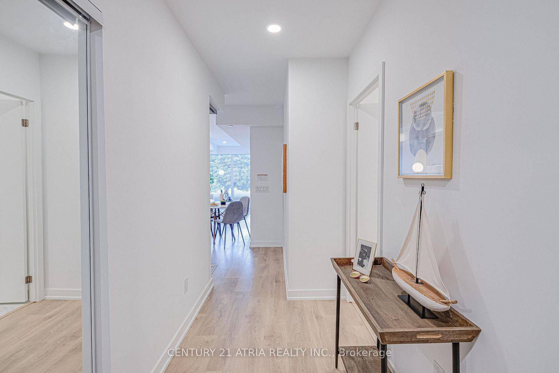 1100 Sheppard AVE W #217, Toronto W05, ON M3K 0E4