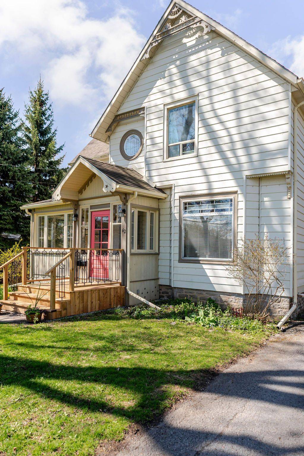 62 Consecon ST, Prince Edward County, ON K0K 3L0