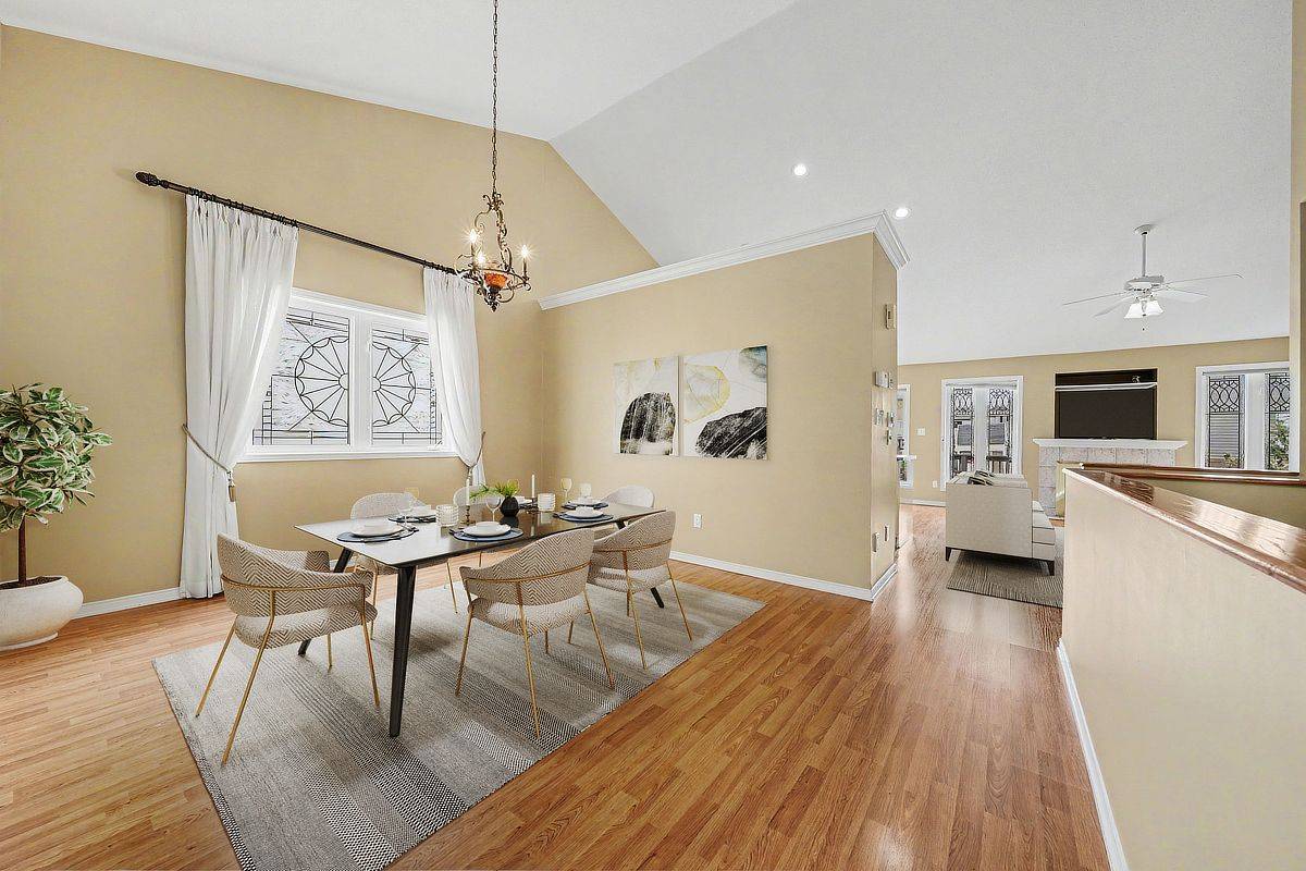 19 Settlers Ridge WAY, Barrhaven, ON K2J 4V3