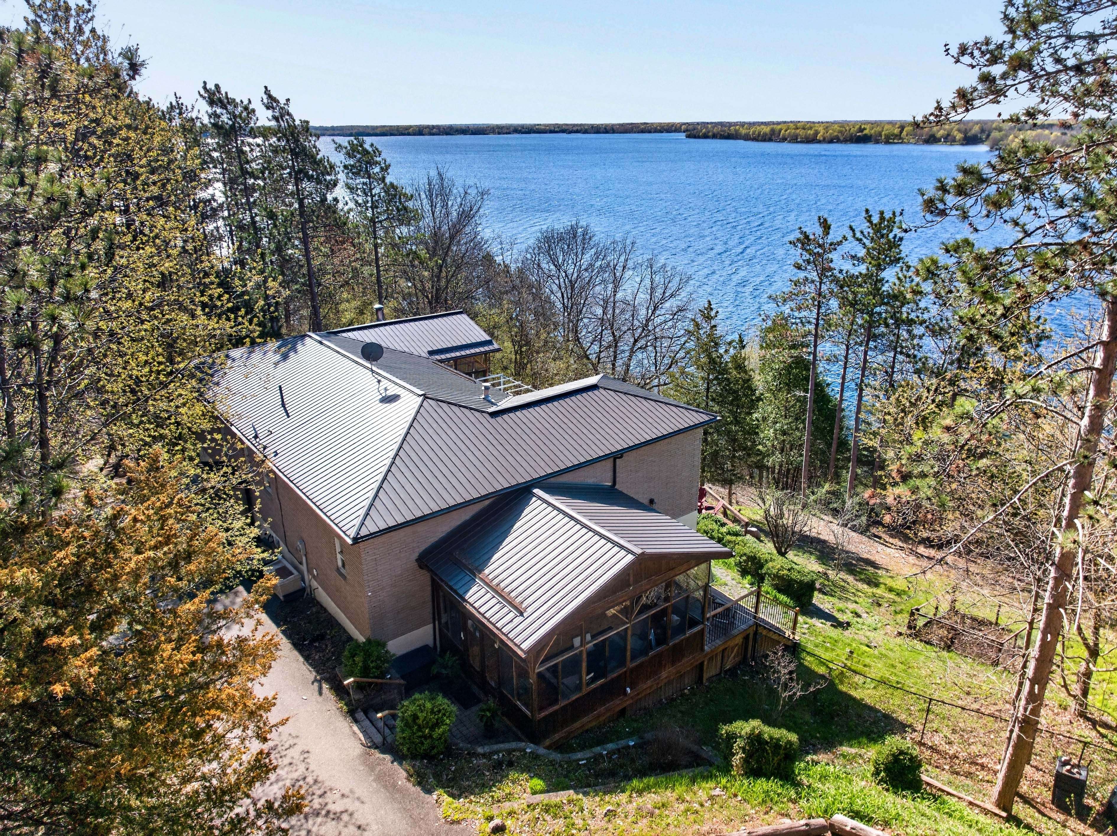 715 North Shore RD, Rideau Lakes, ON K0G 1X0