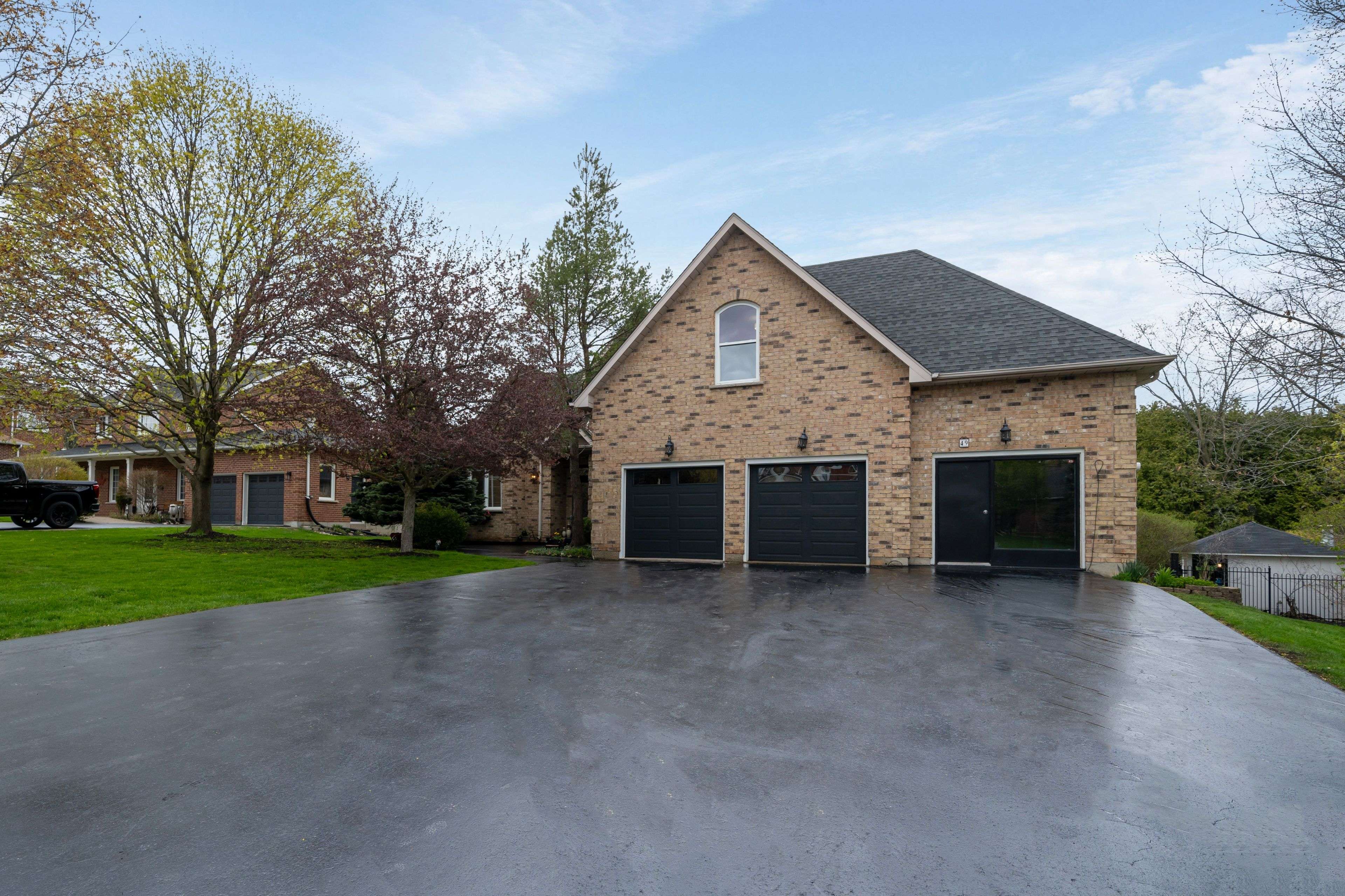 49 Waterford DR, Erin, ON N0B 1T0