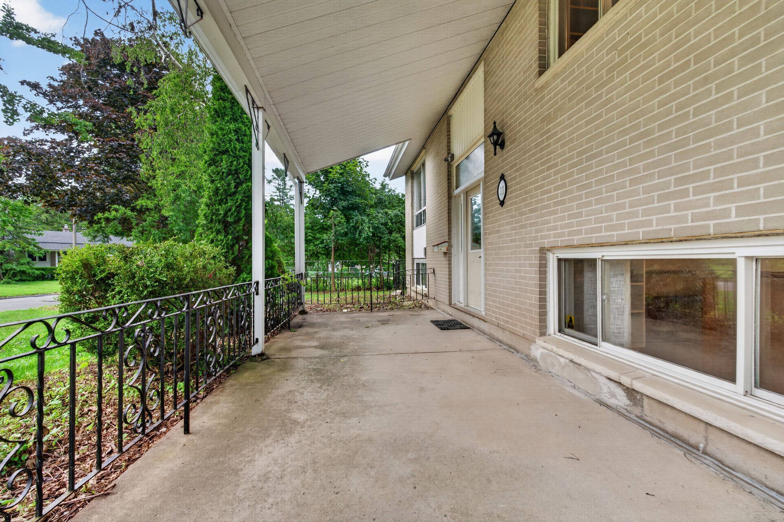 11 PEMBER PL, Kingston, ON K7M 2P8