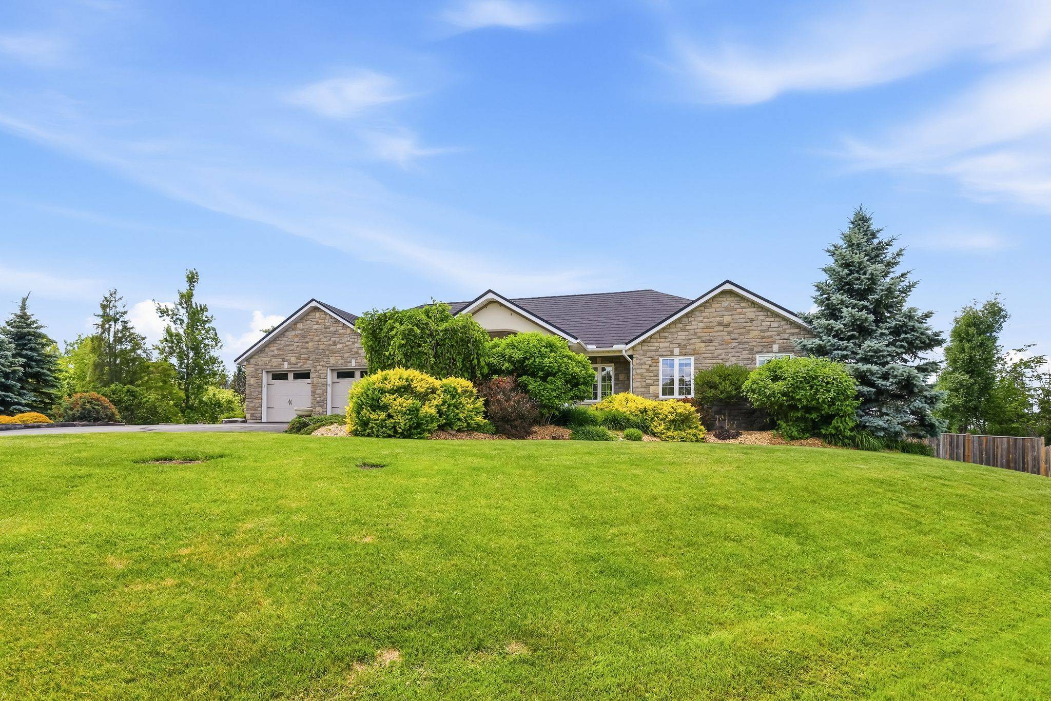 1674 Morris AVE, Selwyn, ON K0L 1T0