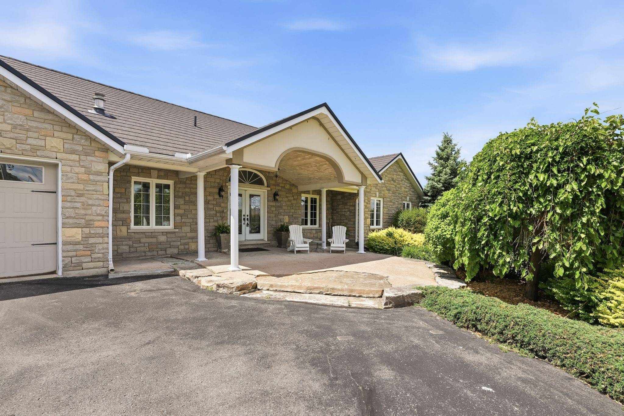 1674 Morris AVE, Selwyn, ON K0L 1T0