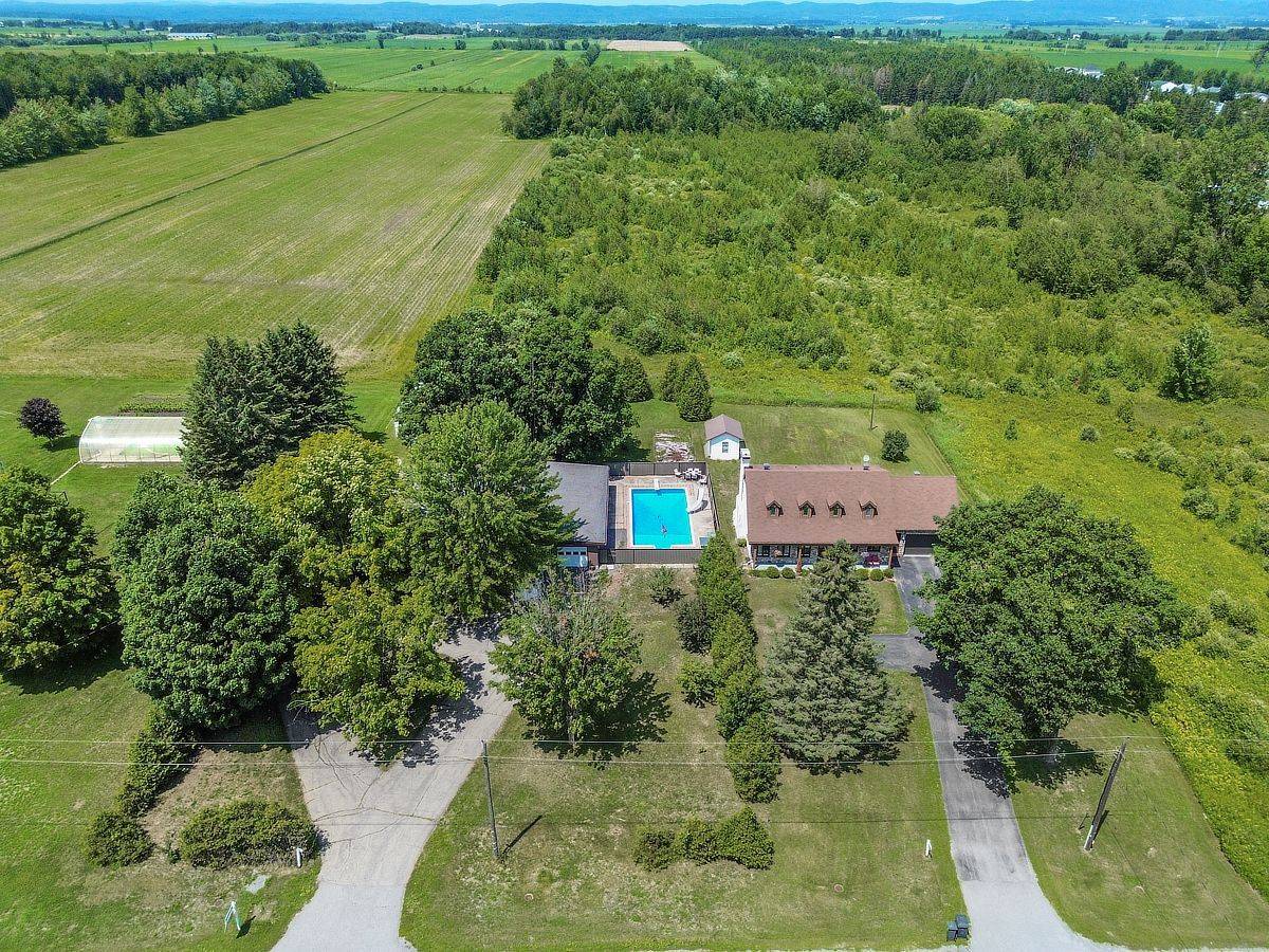 4866 County Road 17 RD, Alfred And Plantagenet, ON K0B 1A0