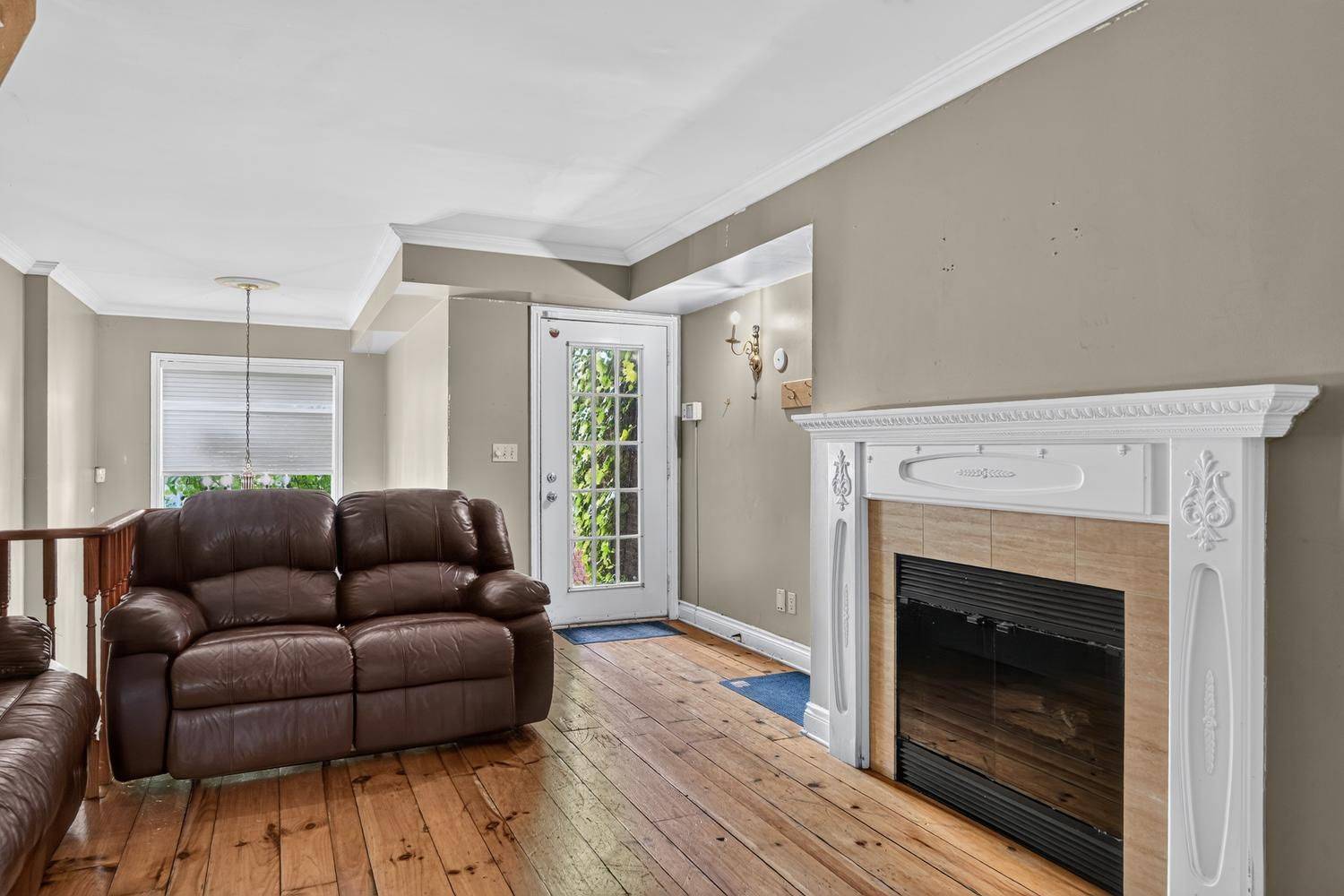 98 William ST, Kingston, ON K7L 2C5