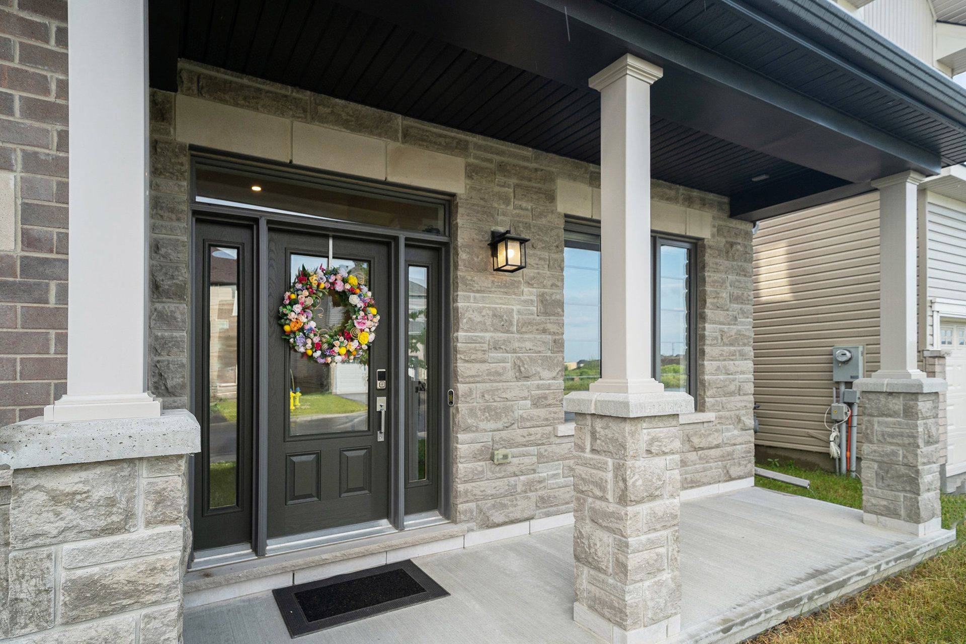 189 Lynn Coulter ST, Barrhaven, ON K2J 7B9