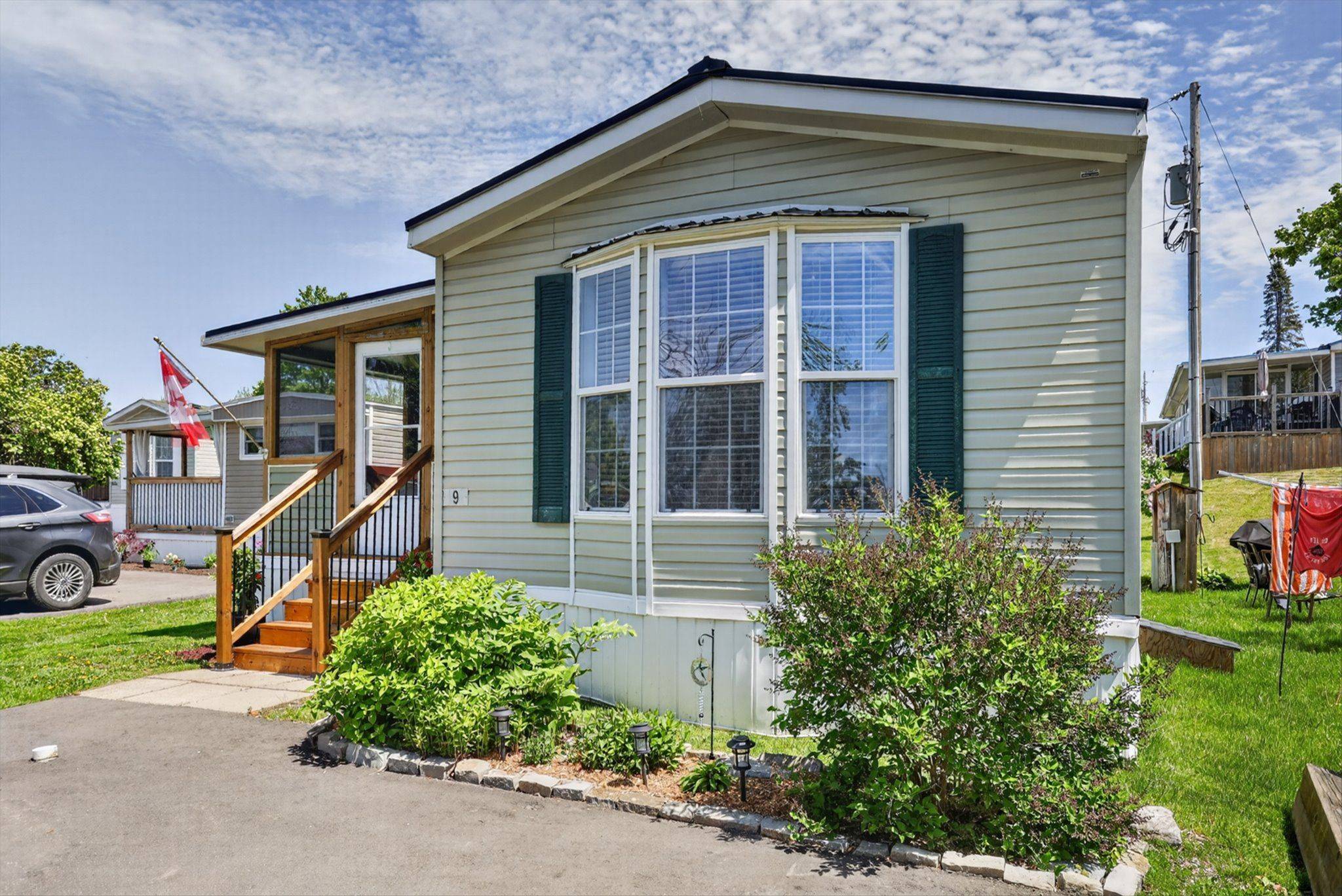 9 Poplar DR, Otonabee-south Monaghan, ON K0L 2G0