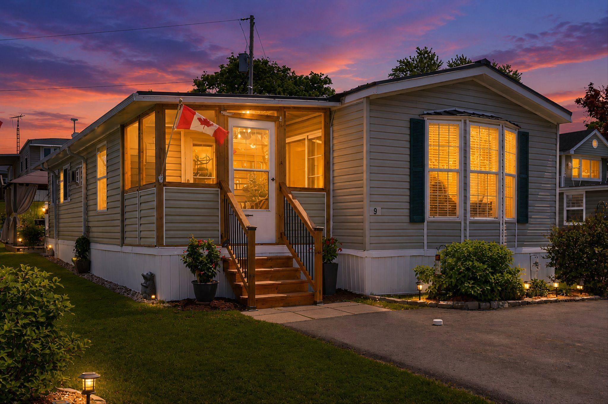 9 Poplar DR, Otonabee-south Monaghan, ON K0L 2G0