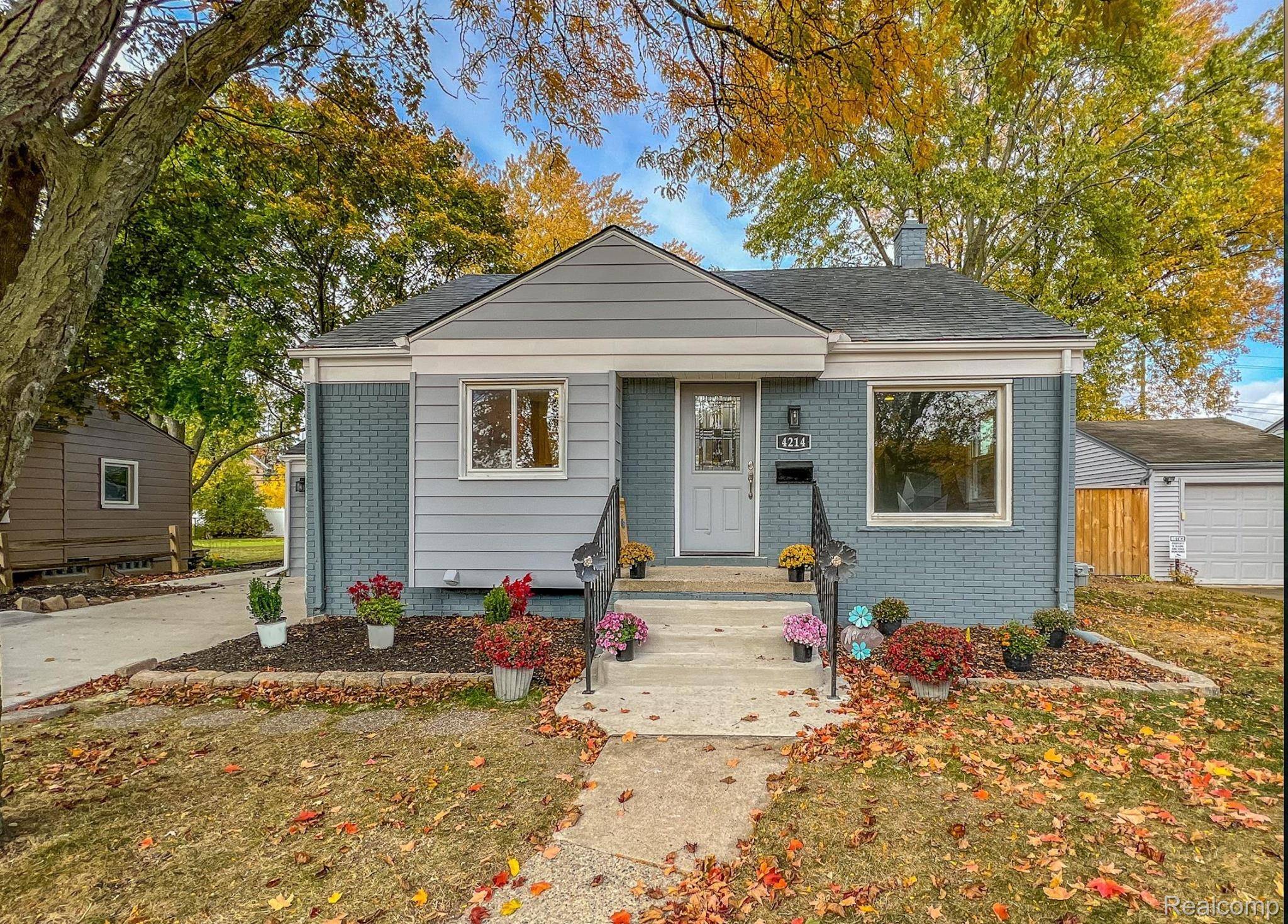 4214 Berkshire RD, Royal Oak, MI 48073
