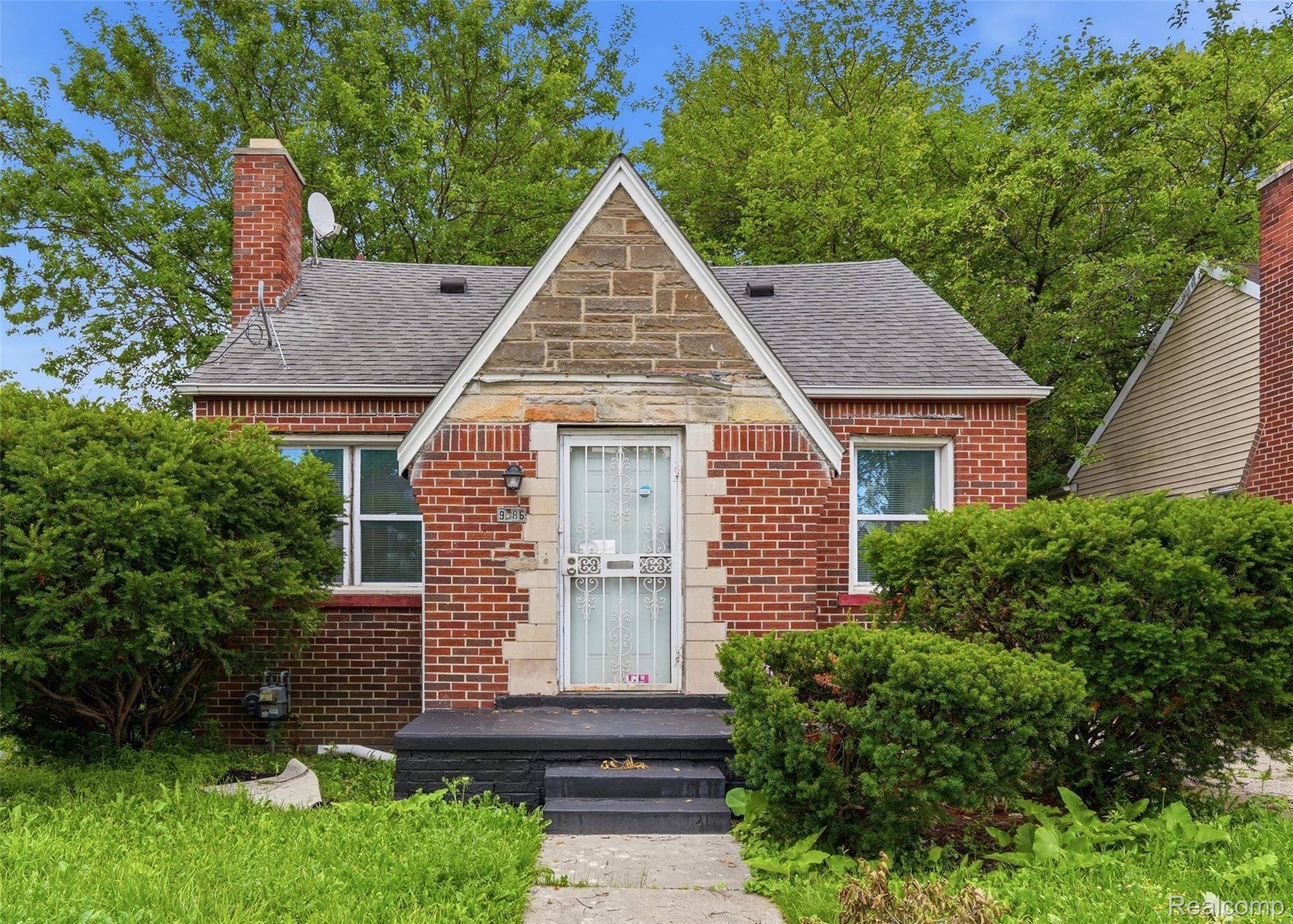 9586 Mansfield ST, Detroit, MI 48227