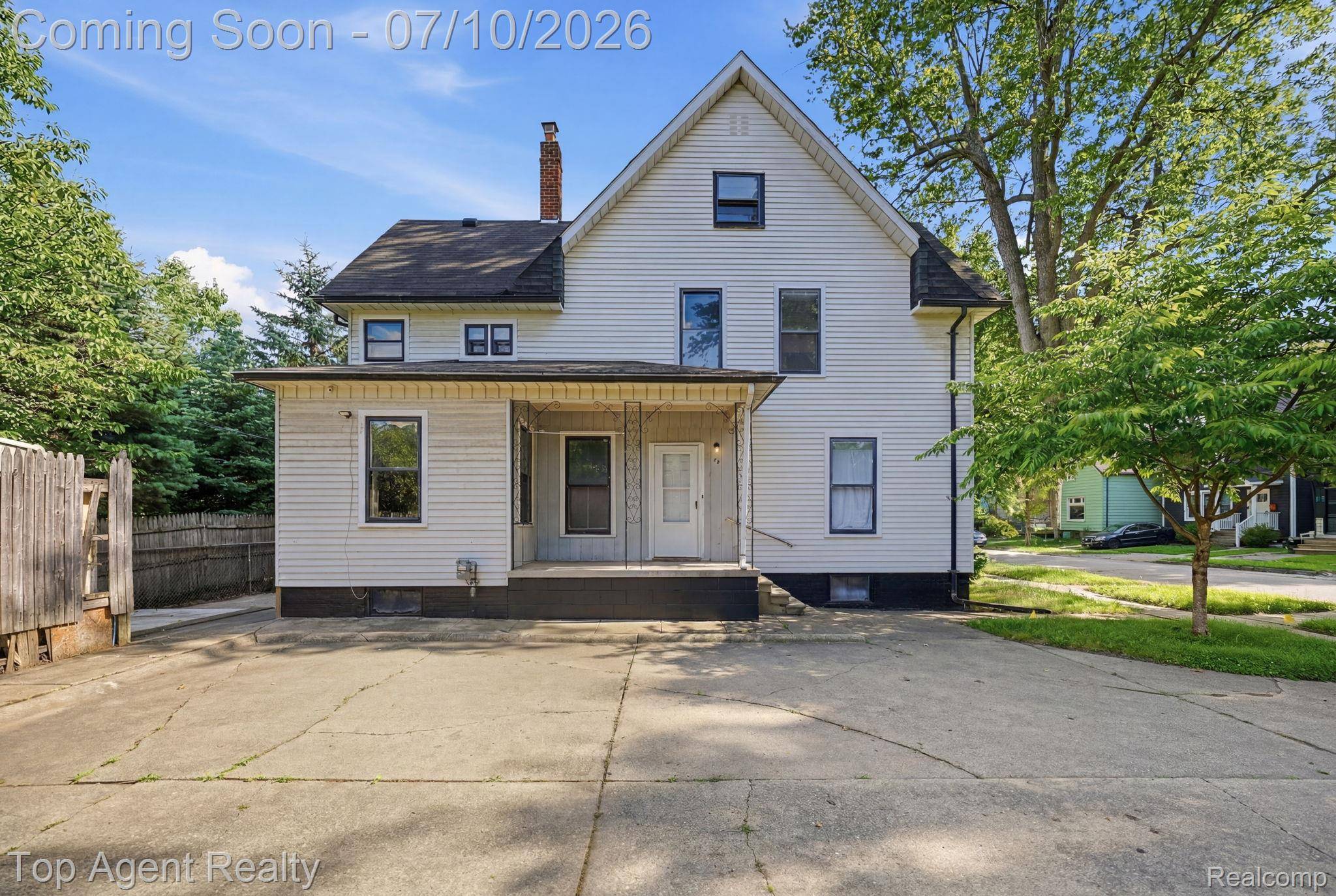74 Washington ST, Mt. Clemens, MI 48043