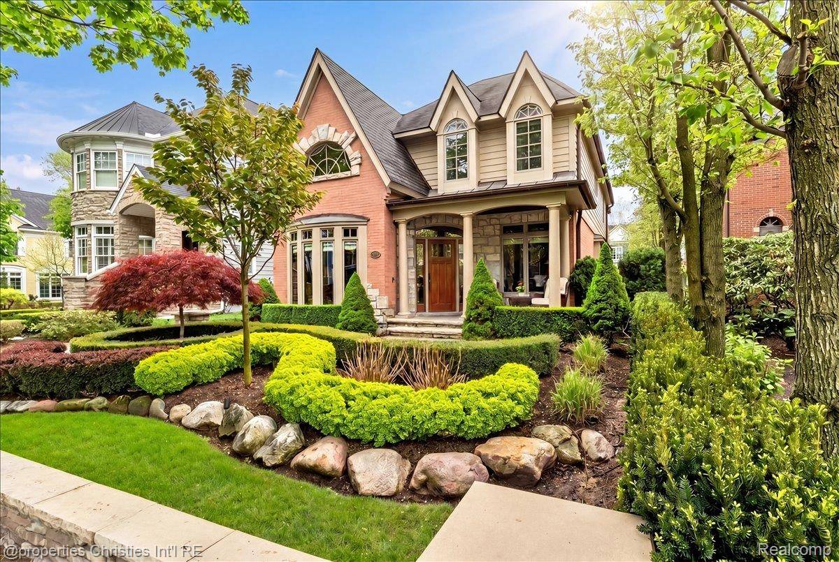 517 W Frank ST, Birmingham, MI 48009