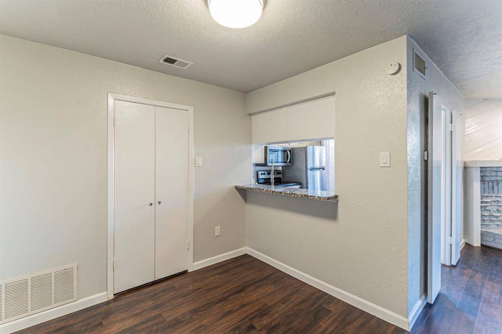 875 Dublin Drive #B, Richardson, TX 75080