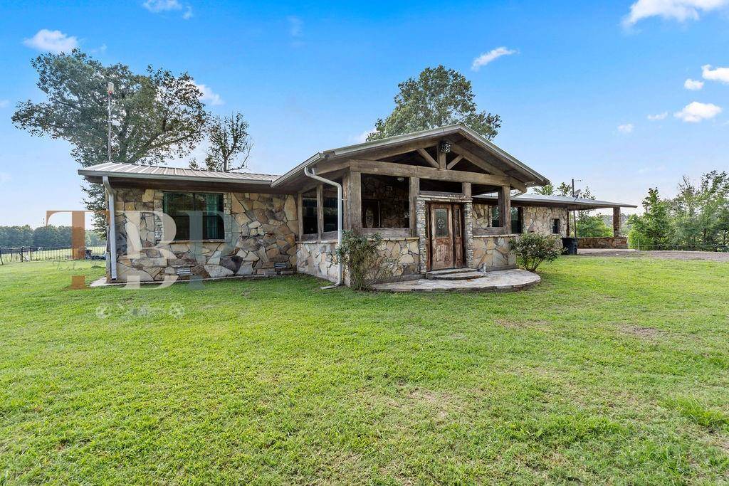2711 Fm 250 N, Hughes Springs, TX 75656