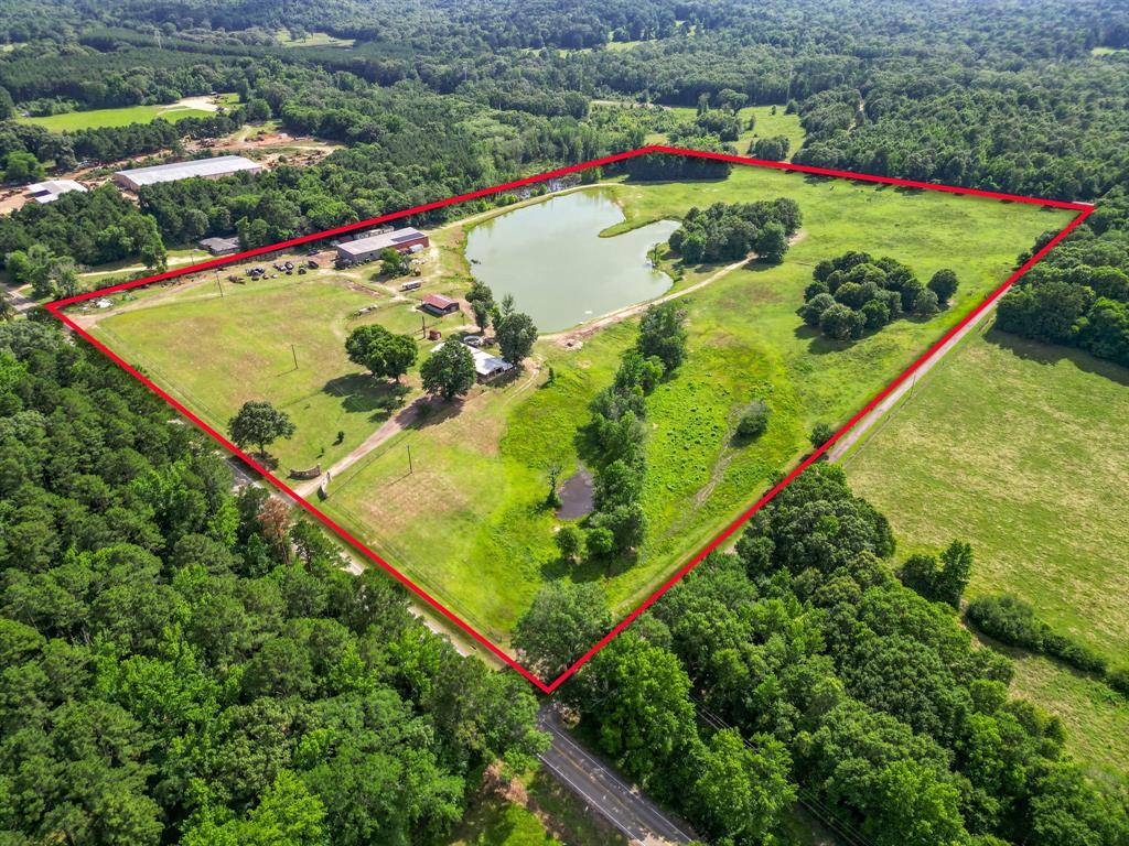 2711 Fm 250 N, Hughes Springs, TX 75656