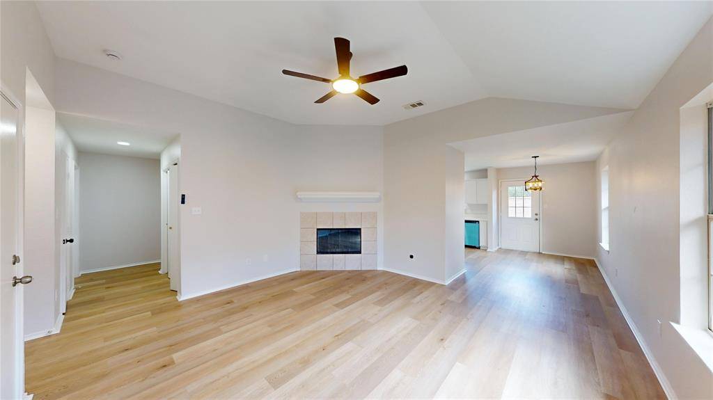 5213 Mimi Court, Dallas, TX 75211