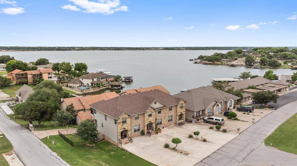 5250 Country Club Drive #Q, Granbury, TX 76049