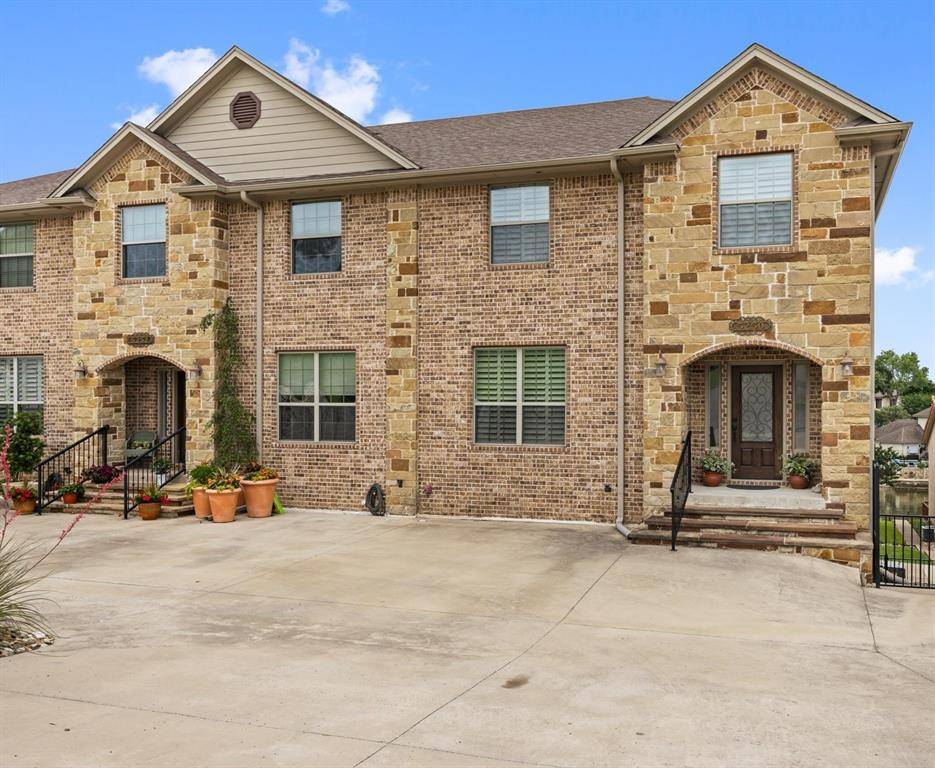 5250 Country Club Drive #Q, Granbury, TX 76049