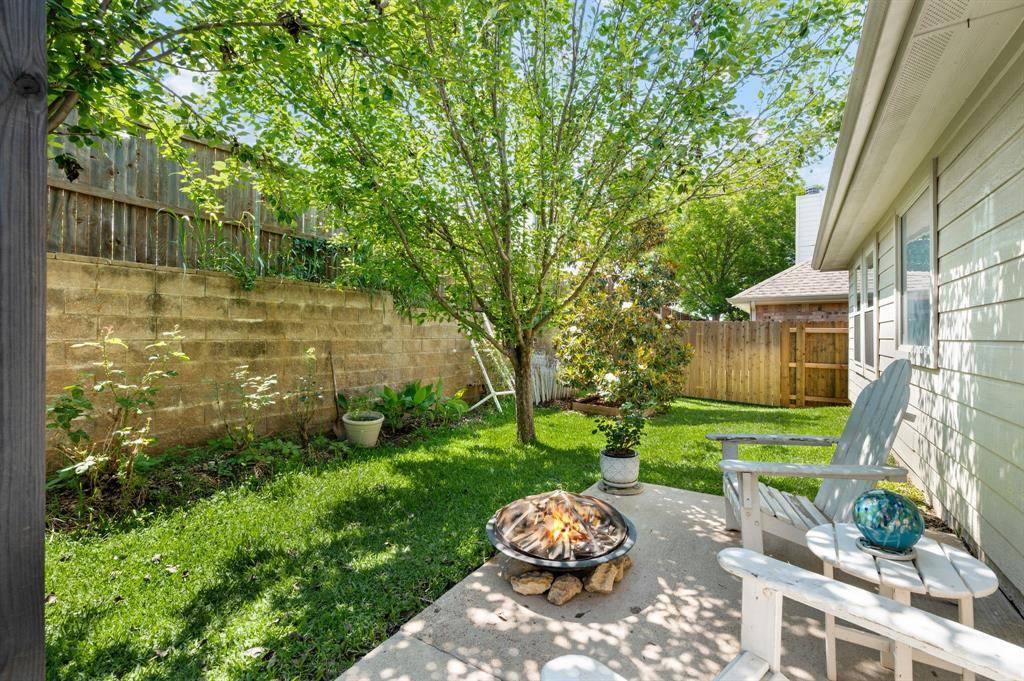 10008 Sourwood Drive, Fort Worth, TX 76244