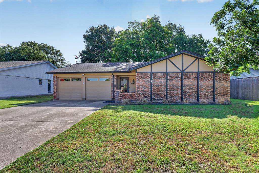 6616 Brookdale Drive, Watauga, TX 76148