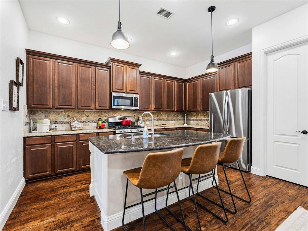 3023 Kiln Drive, Corinth, TX 76210