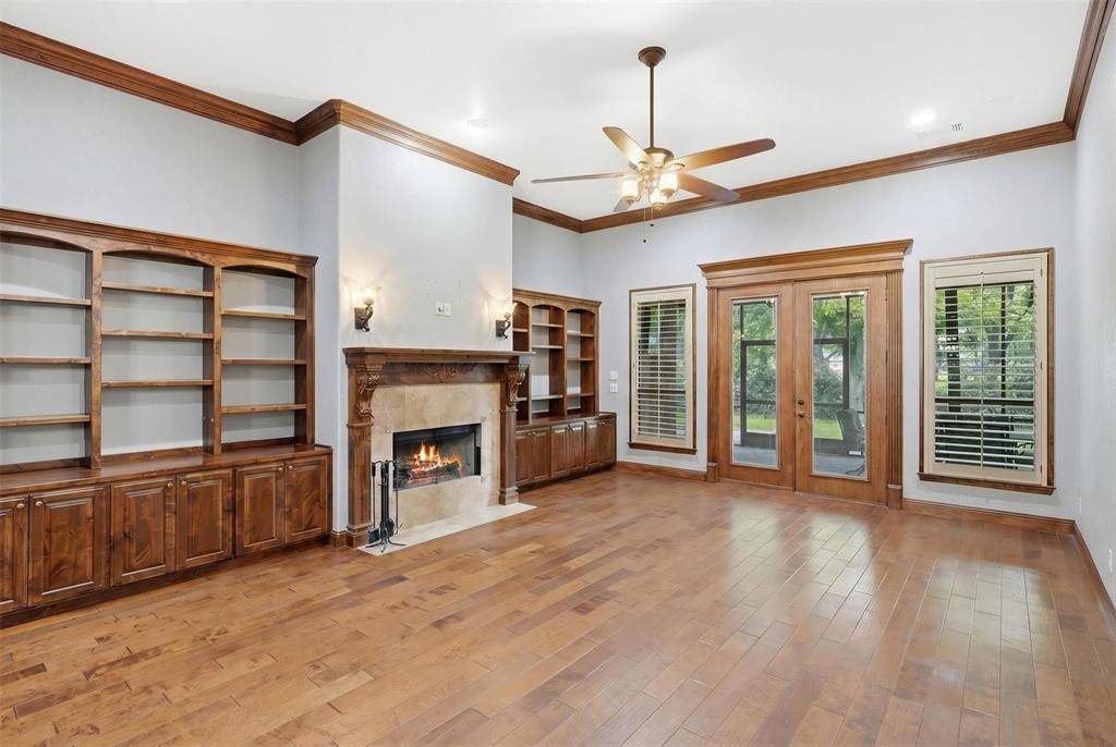 8753 S Monticello Circle, Granbury, TX 76049