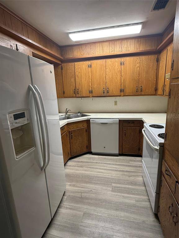 2402 W 5th Avenue, Corsicana, TX 75110