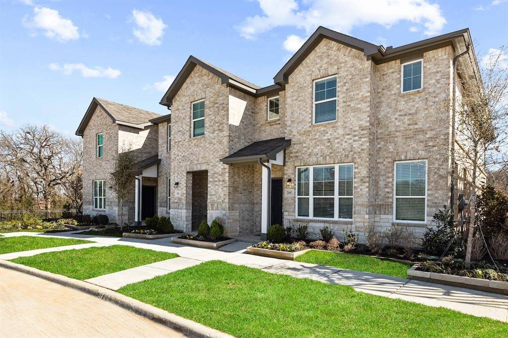255 Territory Trail #20, Fort Worth, TX 76120