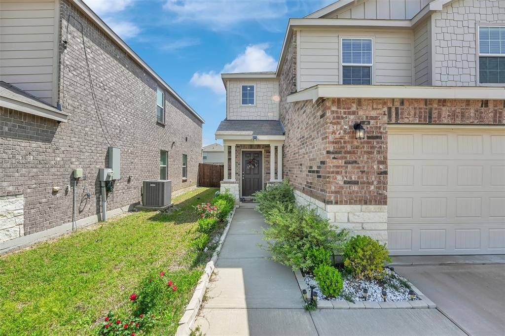 1335 Panorama Drive, Forney, TX 75126