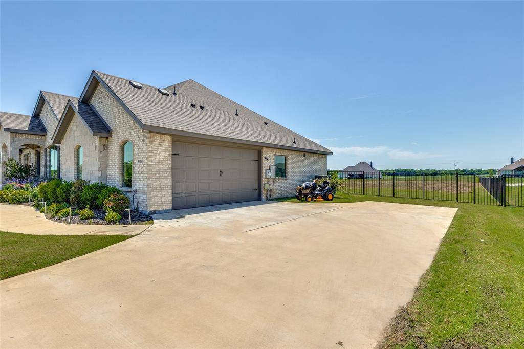 9240 Dove Hollow Road, New Fairview, TX 76247