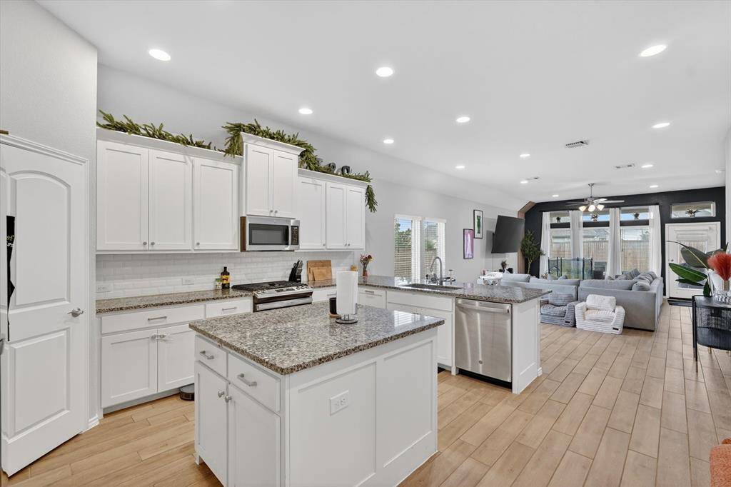 2301 Birdwell Cove, Forney, TX 75126