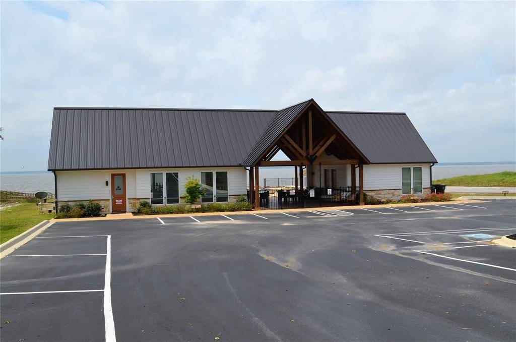 766 Sunset Court, Mabank, TX 75143