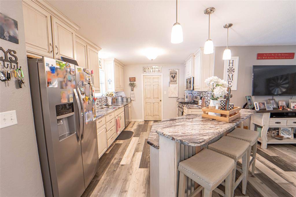 1400 W Wheeler Street, Breckenridge, TX 76424