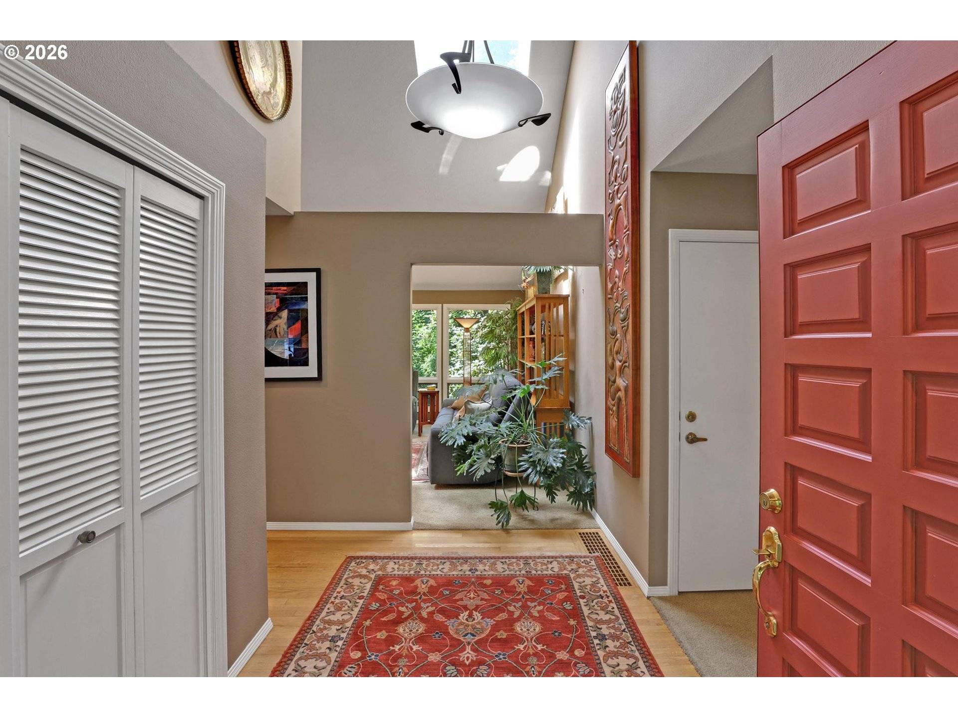 1933 SW BROADLEAF DR, Portland, OR 97219