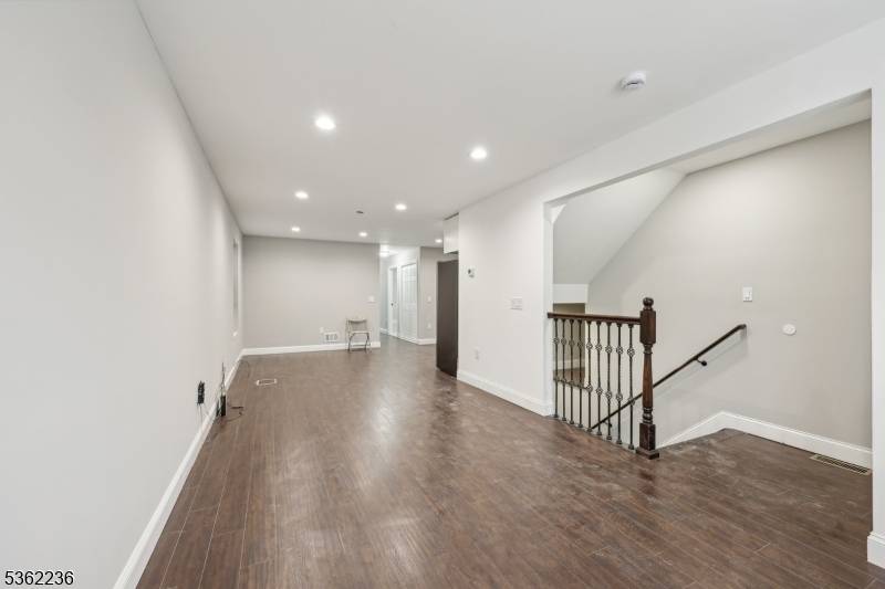 253 N 4Th St, Paterson City, NJ 07522