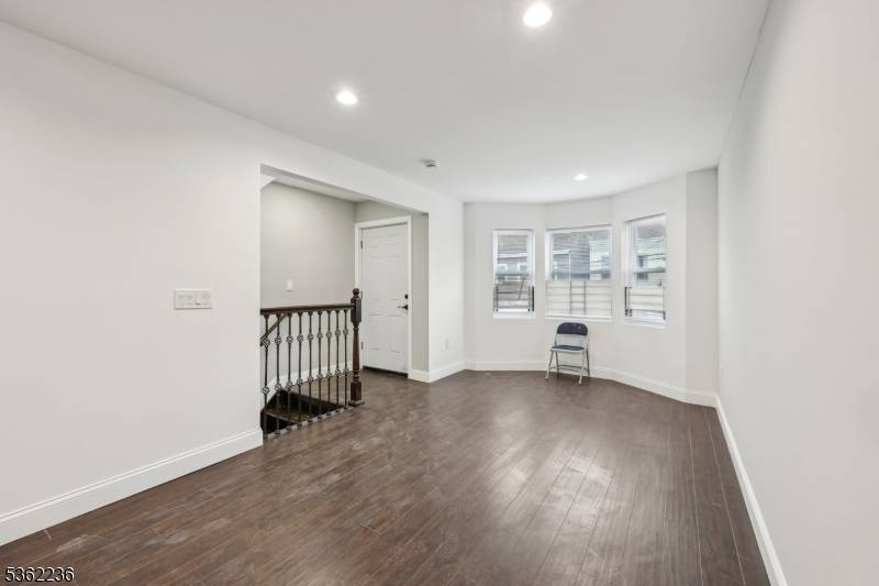253 N 4Th St, Paterson City, NJ 07522