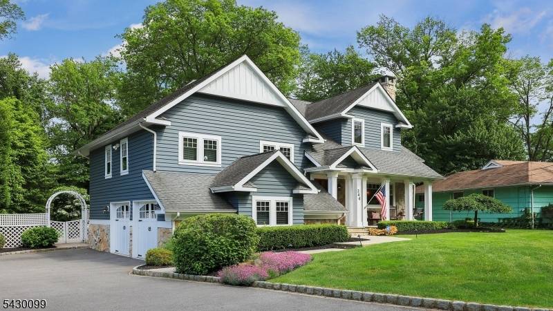 244 Pembrook Rd, Mountainside Boro, NJ 07092