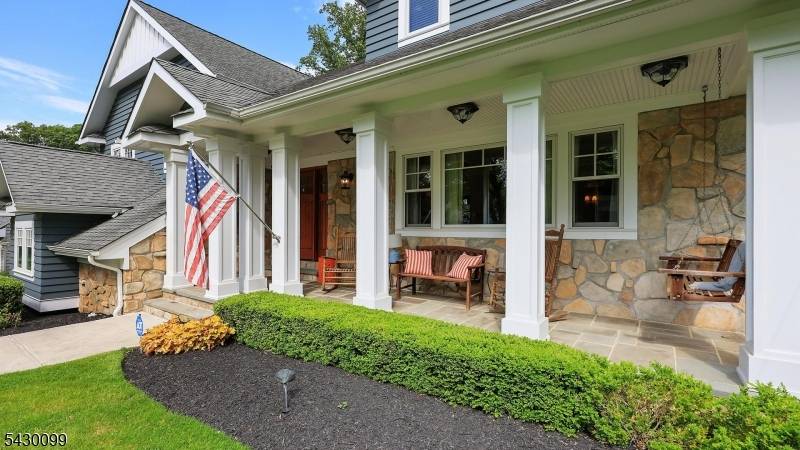 244 Pembrook Rd, Mountainside Boro, NJ 07092