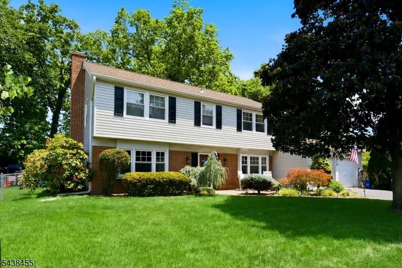 13 Abbott Rd, Franklin Twp., NJ 08873