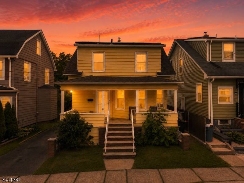 37 Fenner Ave, Clifton City, NJ 07013