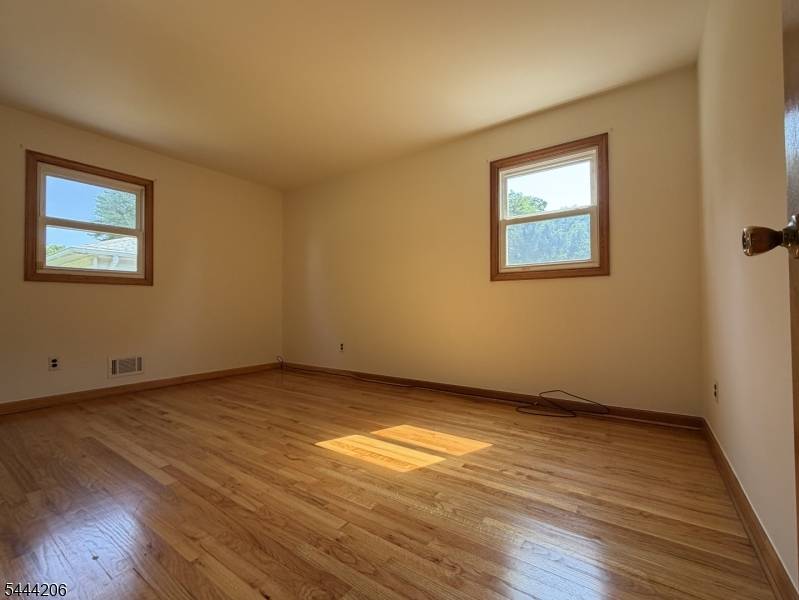 830 2Nd St #830, Dunellen Boro, NJ 08812