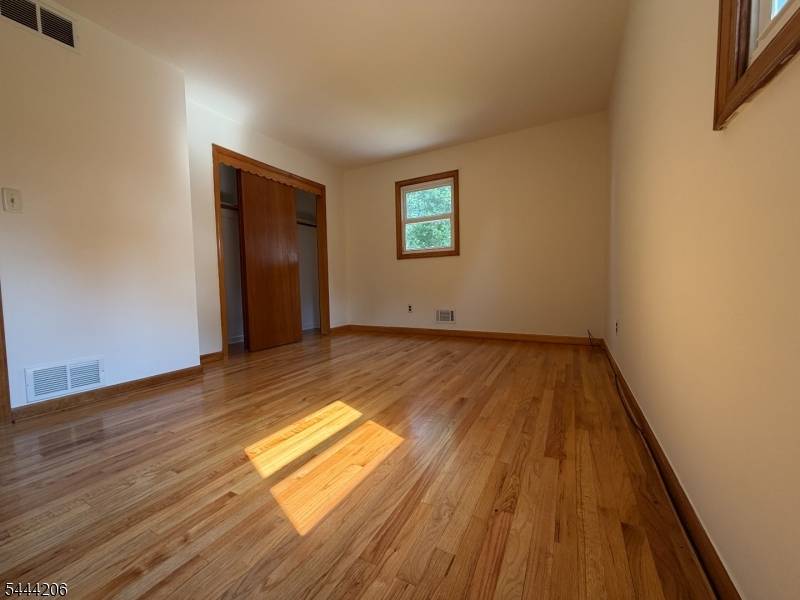 830 2Nd St #830, Dunellen Boro, NJ 08812