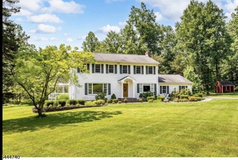 9 Francis Ln, Chester Twp., NJ 07930