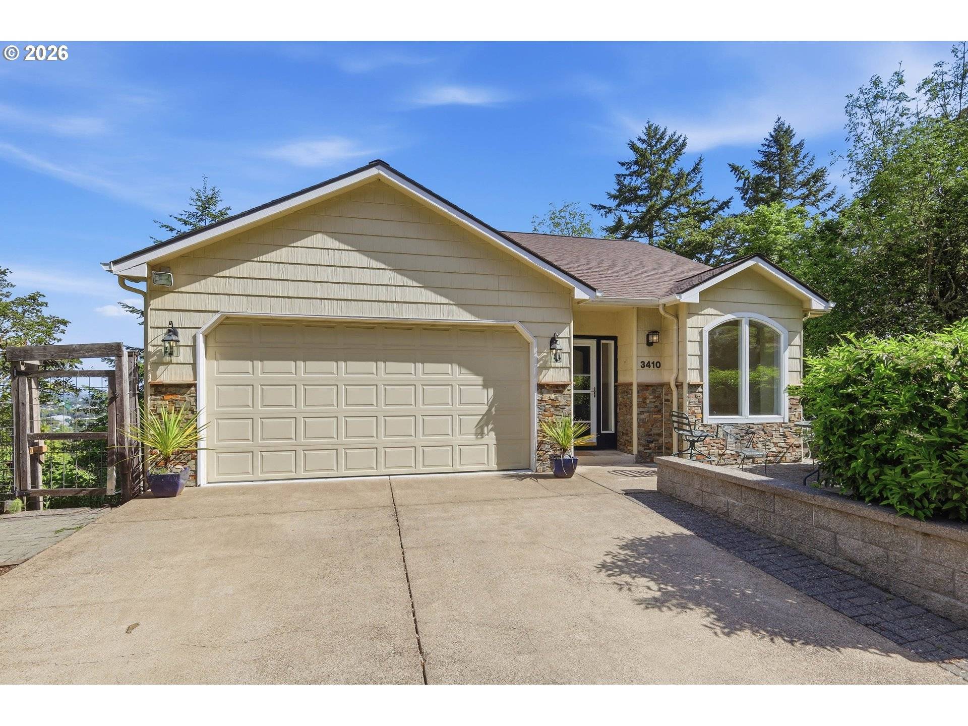 3410 VIDERA DR, Eugene, OR 97405
