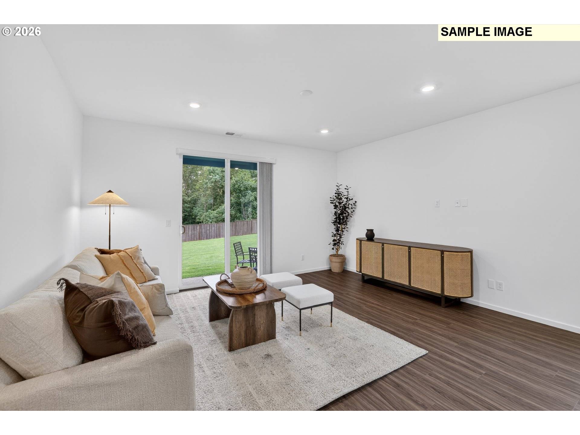 1554 N YOUNG ST, Lafayette, OR 97127