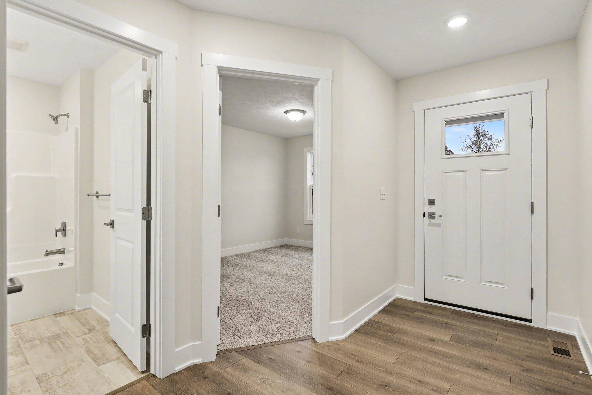 968 Scioto DR NW #5, Alpine Twp, MI 49321