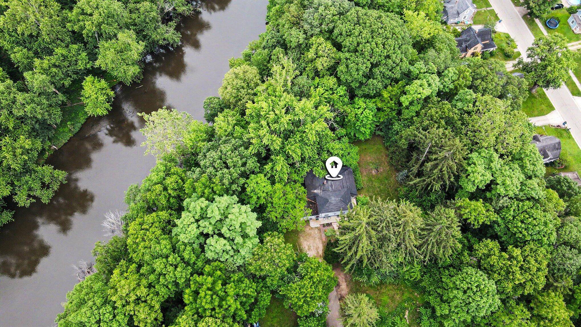 330 Catherine CT, Allegan City, MI 49010