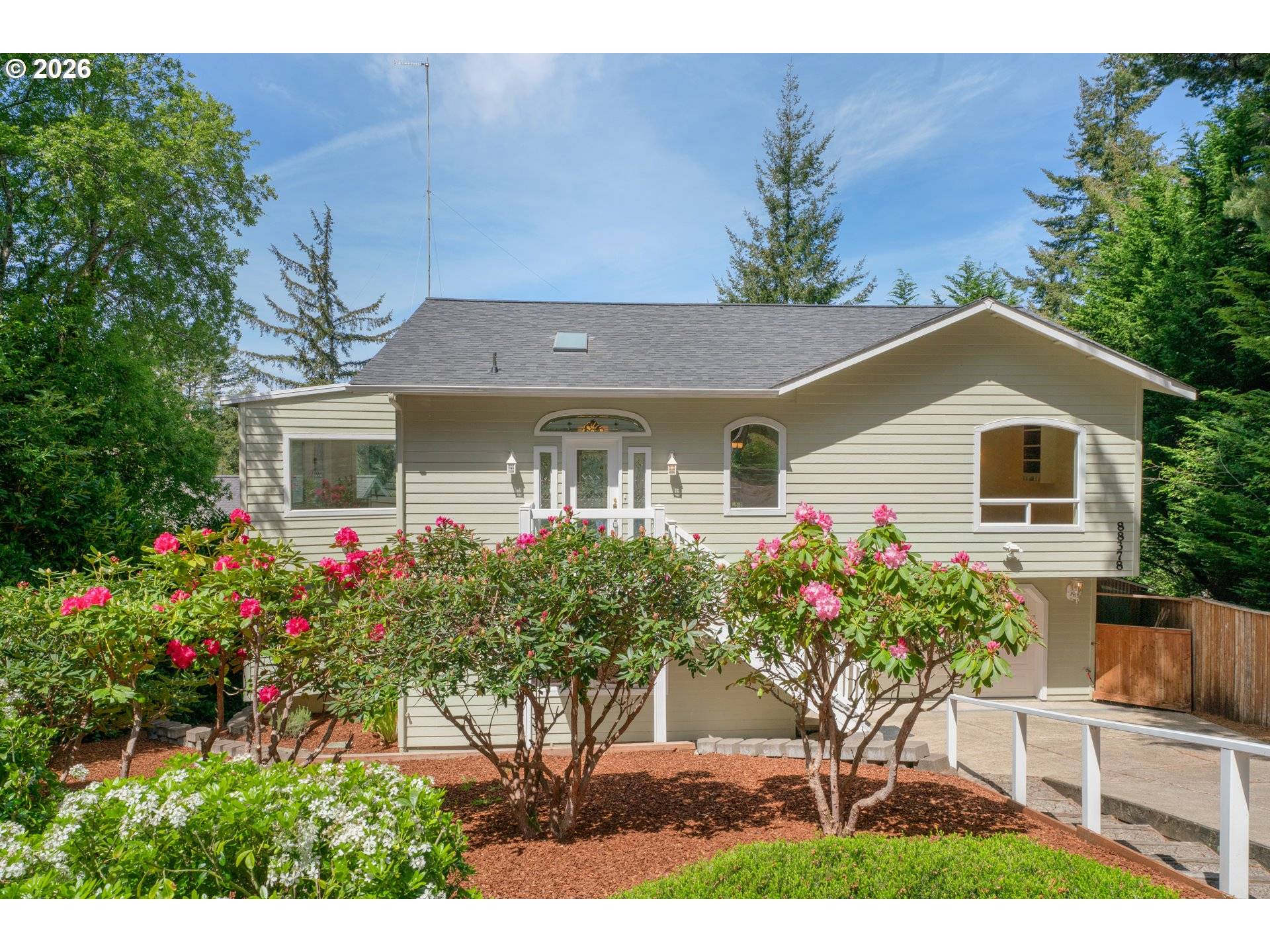 88378 COLLARD LAKE RD, Florence, OR 97439